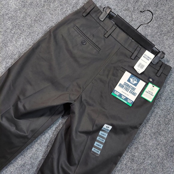 Dockers Pants Mens 31x30 Gray Signature Iron Free Khaki Classic Fit Stretch - Picture 1 of 11